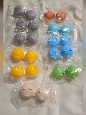 Set Of 11 Animal Contact Cases New